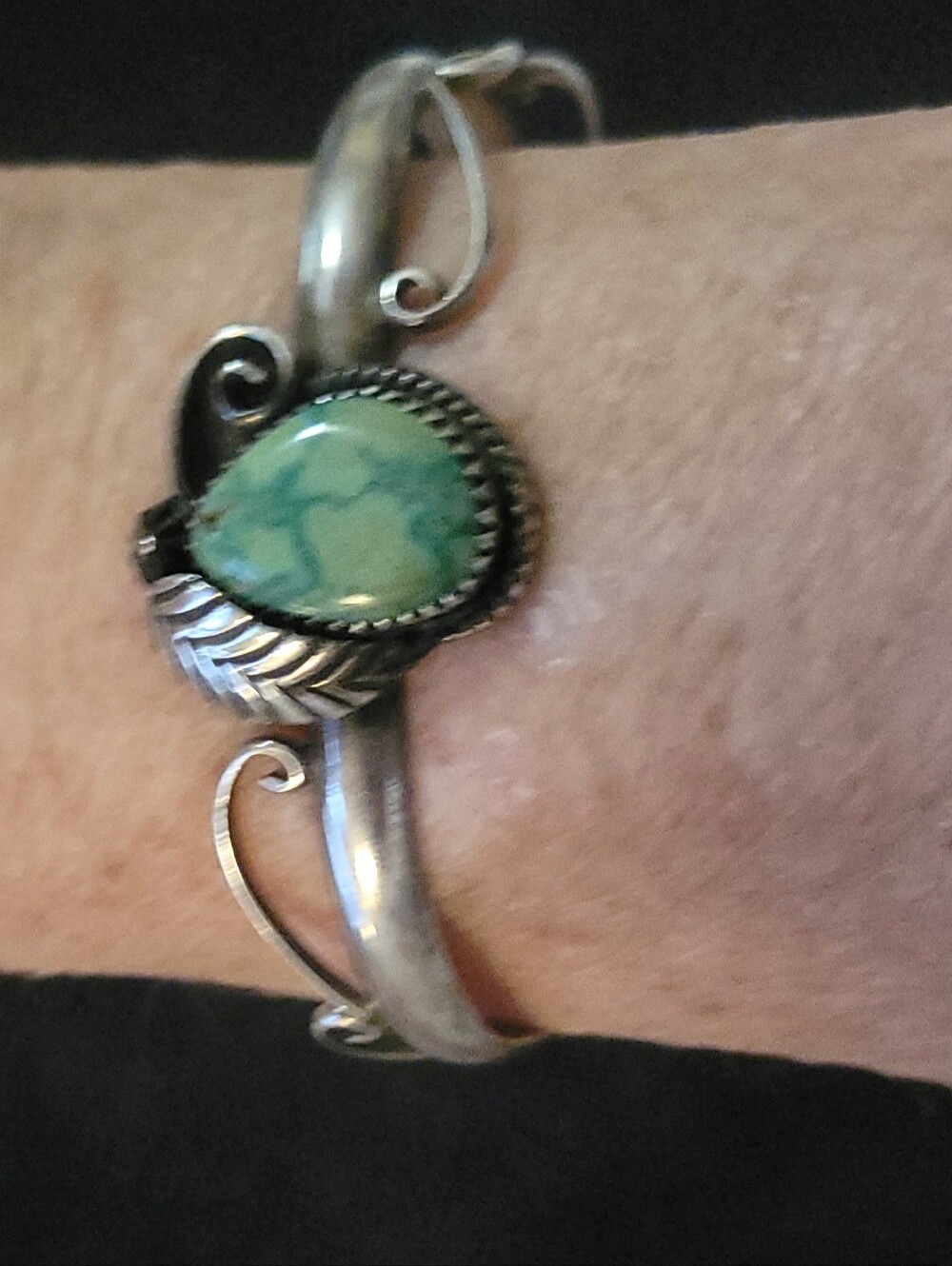 Sterling-Style Green Turquoise Teardrop Cuff Bracelet 6 1/2"